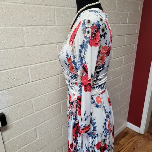 Beautiful Pink Blush Floral Dress - Picture 6 of 12